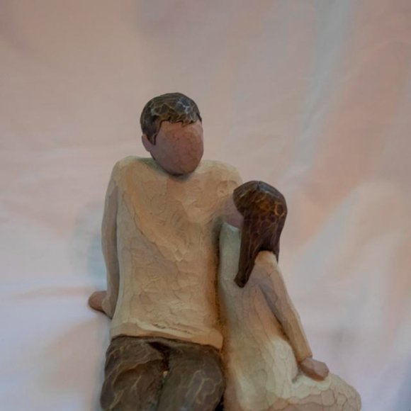 Willow Tree Figurine - Father and Daughter- 2000 - Picture 4 of 6